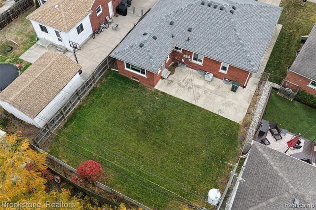 22130 Mauer Street, Saint Clair Shores, MI 48080