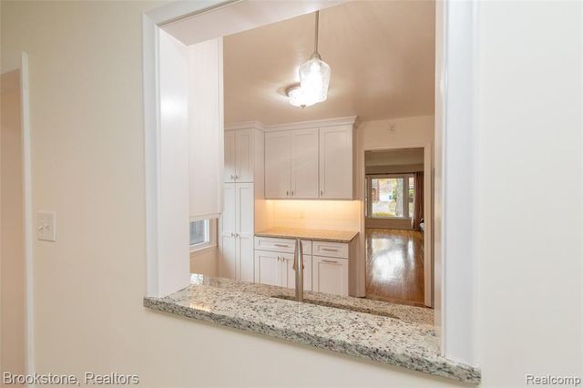 22130 Mauer Street, Saint Clair Shores, MI 48080