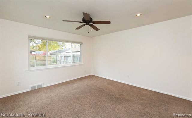 22130 Mauer Street, Saint Clair Shores, MI 48080