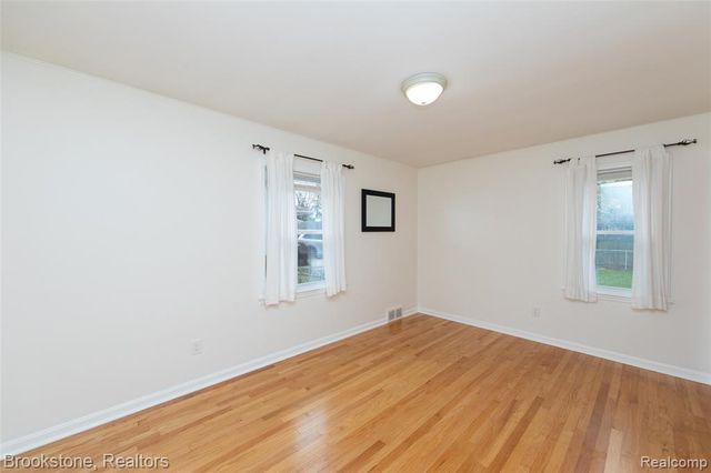 22130 Mauer Street, Saint Clair Shores, MI 48080