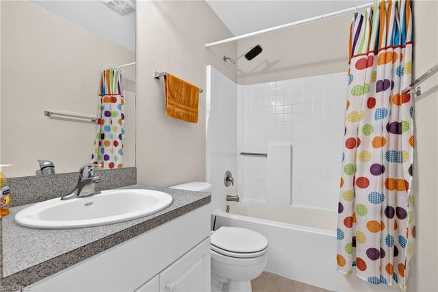 317 NE 9th TER, Cape Coral, FL 33909