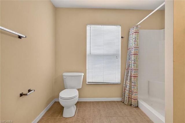 317 NE 9th TER, Cape Coral, FL 33909