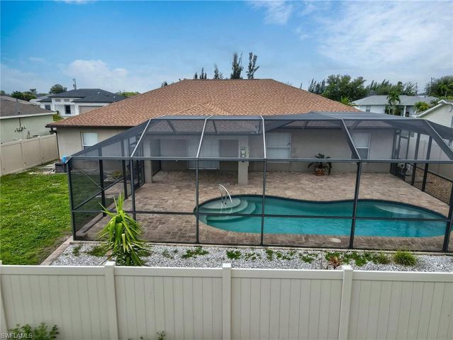 317 NE 9th TER, Cape Coral, FL 33909