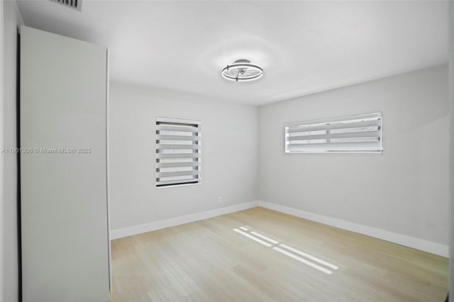 160 E 34th St, Hialeah, FL 33013