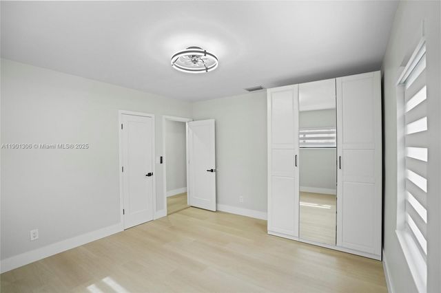 160 E 34th St, Hialeah, FL 33013