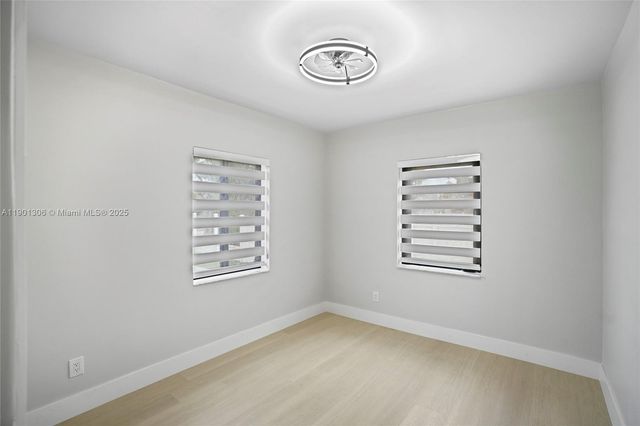 160 E 34th St, Hialeah, FL 33013