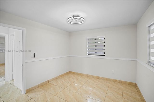 160 E 34th St, Hialeah, FL 33013