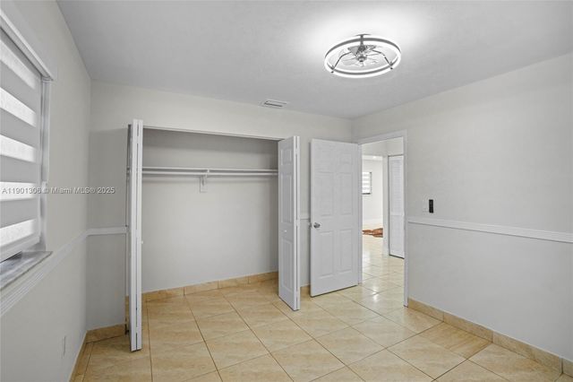 160 E 34th St, Hialeah, FL 33013