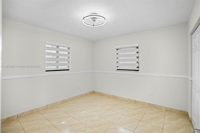 160 E 34th St, Hialeah, FL 33013
