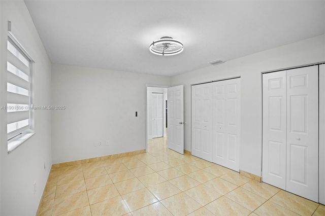 160 E 34th St, Hialeah, FL 33013