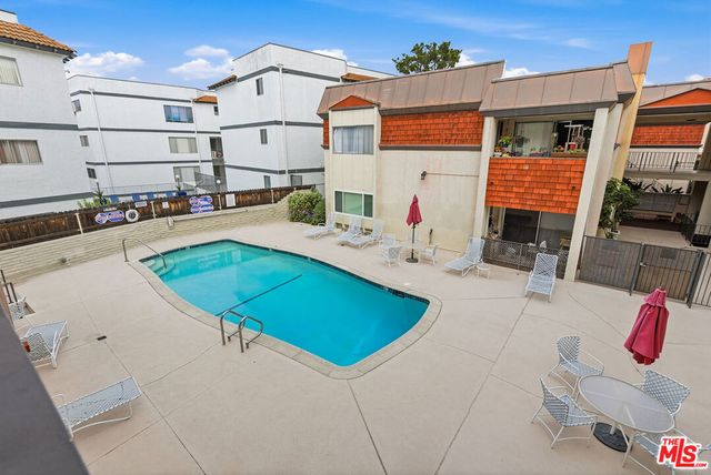 5674 Windsor Way 210, Culver City, CA 90230