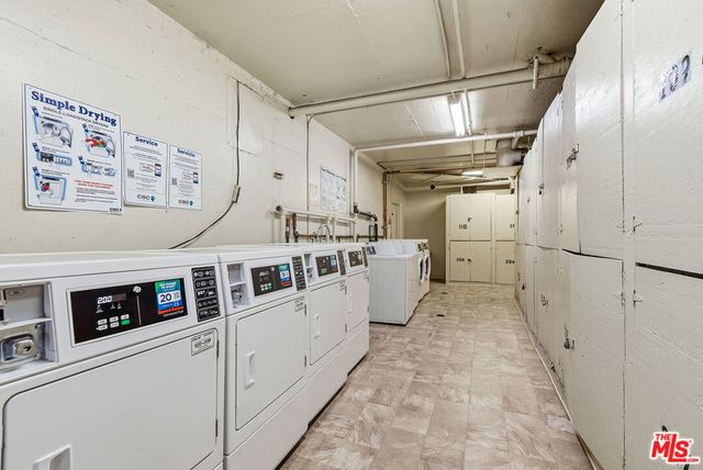 5674 Windsor Way 210, Culver City, CA 90230