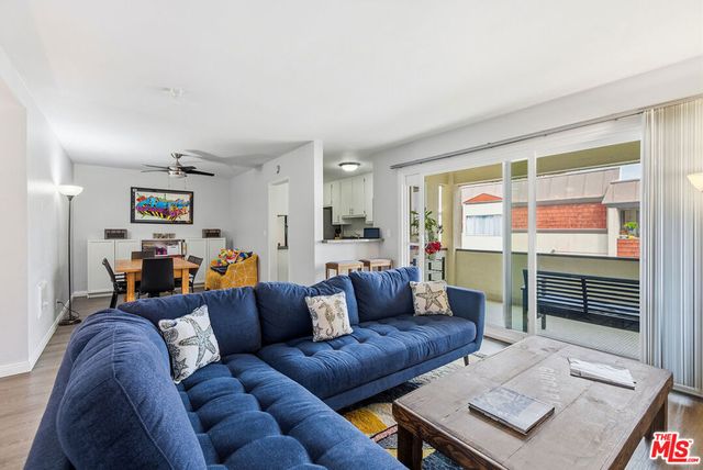 5674 Windsor Way 210, Culver City, CA 90230