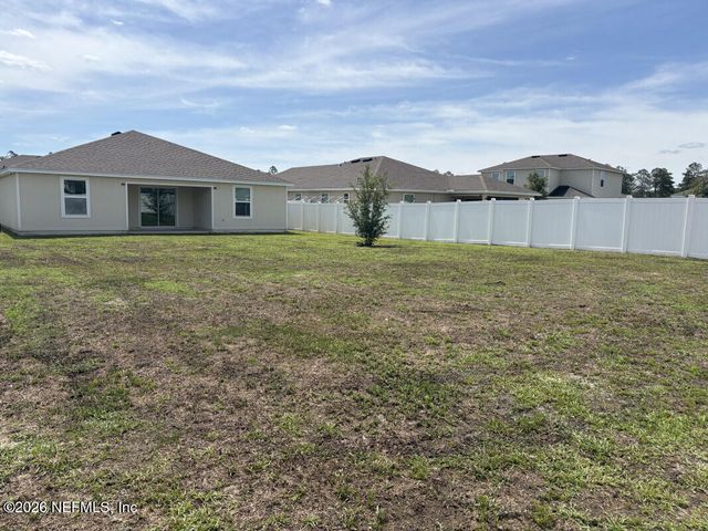 8656 NEWNAN LAKE Drive, Macclenny, FL 32063