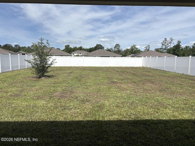 8656 NEWNAN LAKE Drive, Macclenny, FL 32063