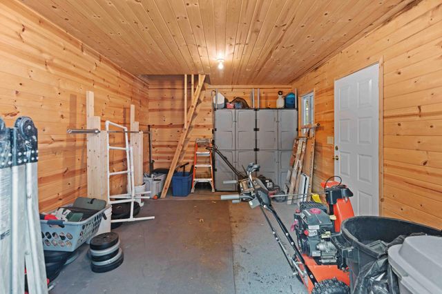 1711 7th Street S, Fargo, ND 58103