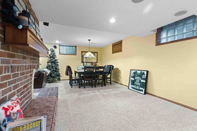 1711 7th Street S, Fargo, ND 58103