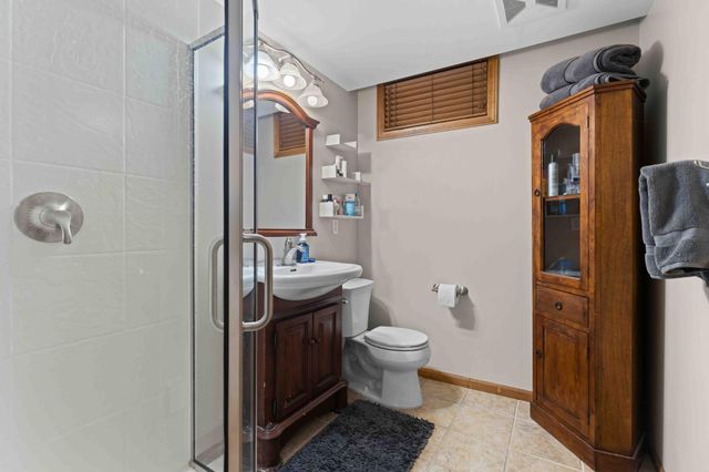1711 7th Street S, Fargo, ND 58103