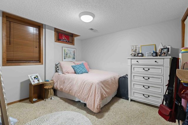 1711 7th Street S, Fargo, ND 58103