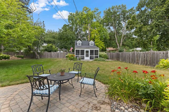1711 7th Street S, Fargo, ND 58103