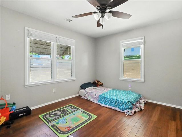 1020 Walnut Avenue, Cabool, MO 65689