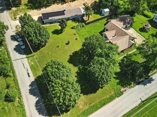 1020 Walnut Avenue, Cabool, MO 65689