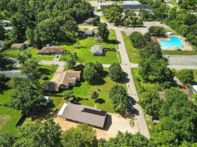 1020 Walnut Avenue, Cabool, MO 65689