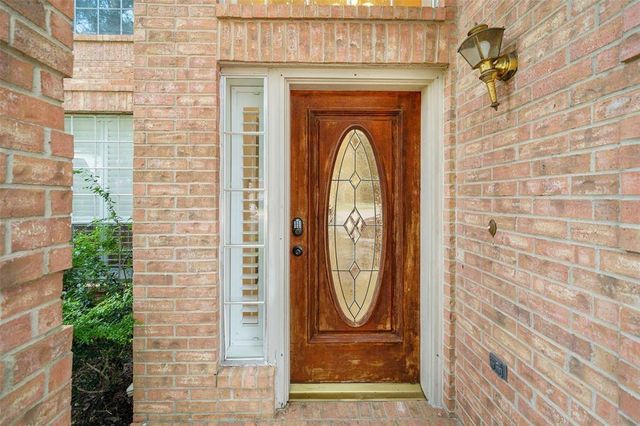 8203 Fairgrove Park Court, Houston, TX 77095