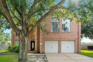8203 Fairgrove Park Court, Houston, TX 77095