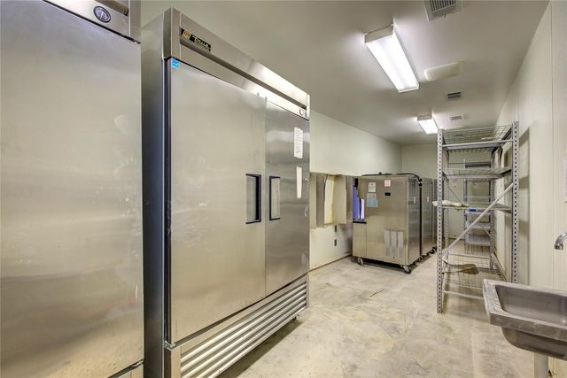 1213 Washington Street B, Commerce, TX 75428