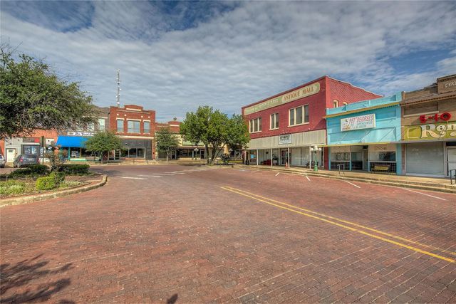1213 Washington Street B, Commerce, TX 75428