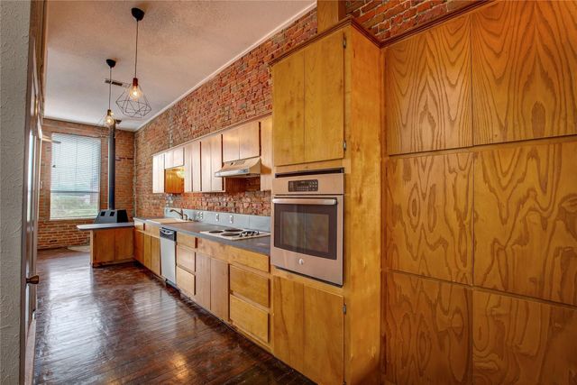 1213 Washington Street B, Commerce, TX 75428