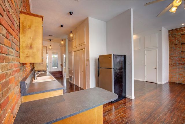 1213 Washington Street B, Commerce, TX 75428