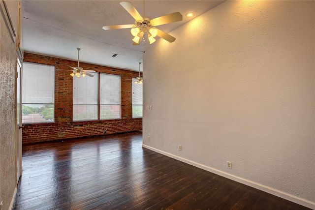 1213 Washington Street B, Commerce, TX 75428
