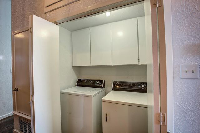 1213 Washington Street B, Commerce, TX 75428