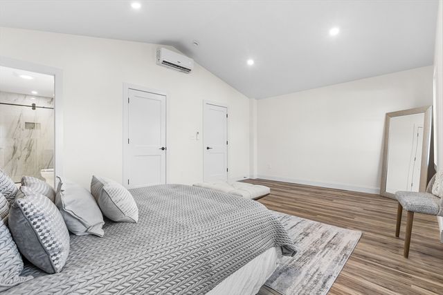 43 High St B, Gloucester, MA 01930