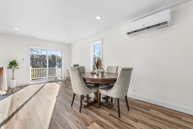 43 High St B, Gloucester, MA 01930