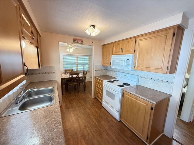 539 MOUNT PINEY AVENUE NE 689, St Petersburg, FL 33702