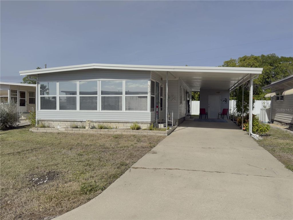 539 MOUNT PINEY AVENUE NE 689, St Petersburg, FL 33702