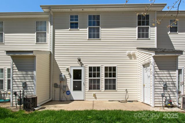 4140 Kenton Glenn Court NW, Concord, NC 28027