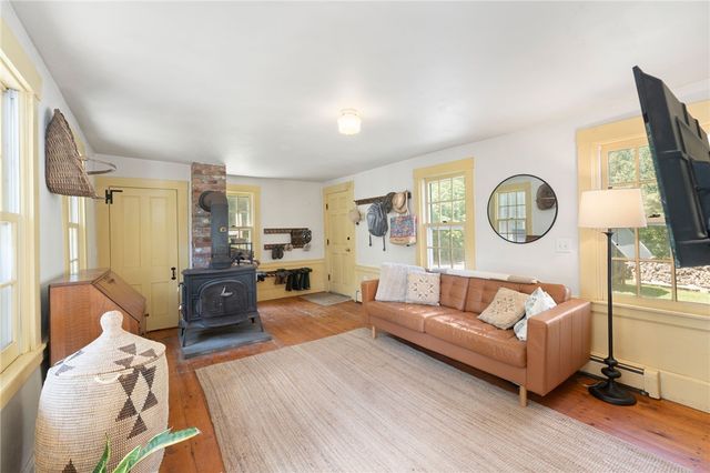 16 Burgess Road, Foster, RI 02825