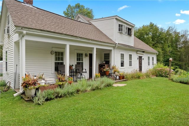 16 Burgess Road, Foster, RI 02825