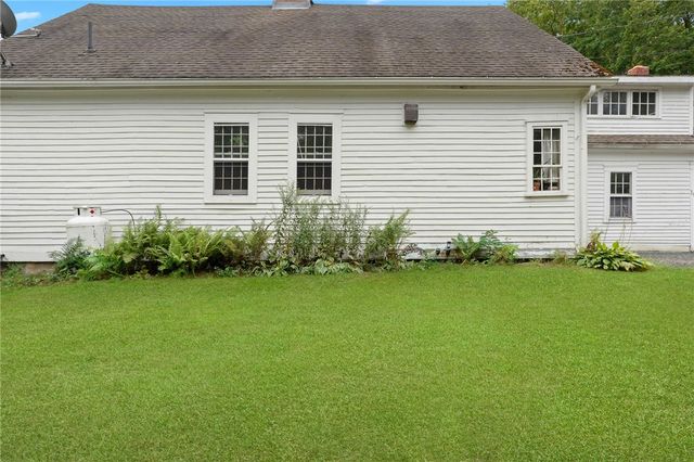 16 Burgess Road, Foster, RI 02825