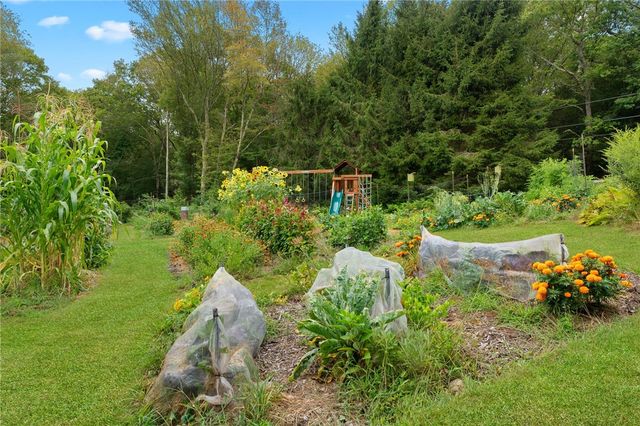 16 Burgess Road, Foster, RI 02825