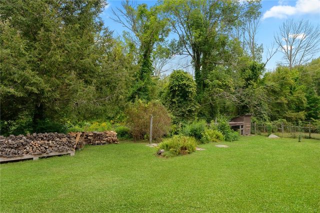 16 Burgess Road, Foster, RI 02825