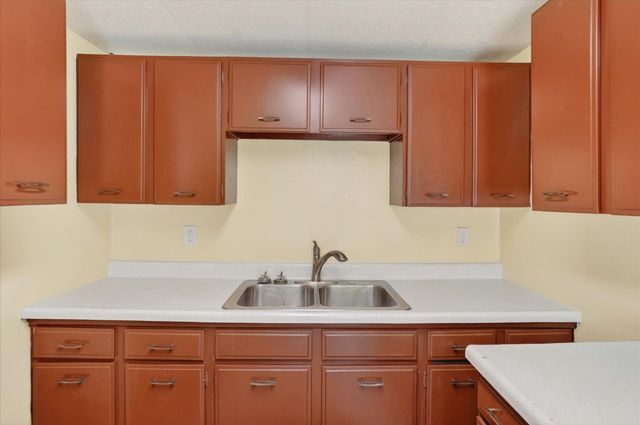 301 Gratiot Avenue, Alma, MI 48801