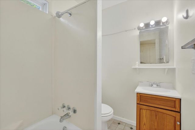 301 Gratiot Avenue, Alma, MI 48801