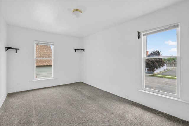 301 Gratiot Avenue, Alma, MI 48801