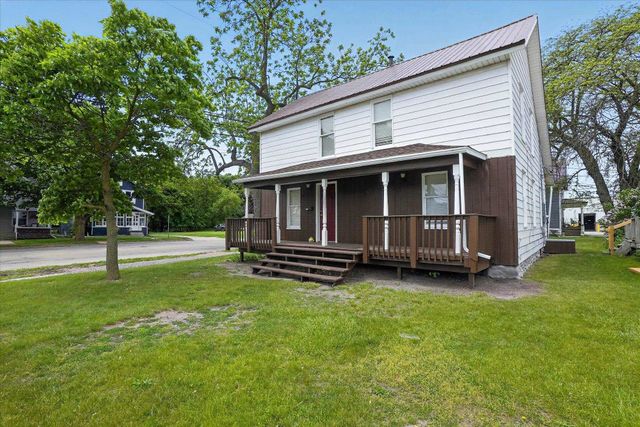 301 Gratiot Avenue, Alma, MI 48801