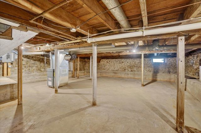 301 Gratiot Avenue, Alma, MI 48801
